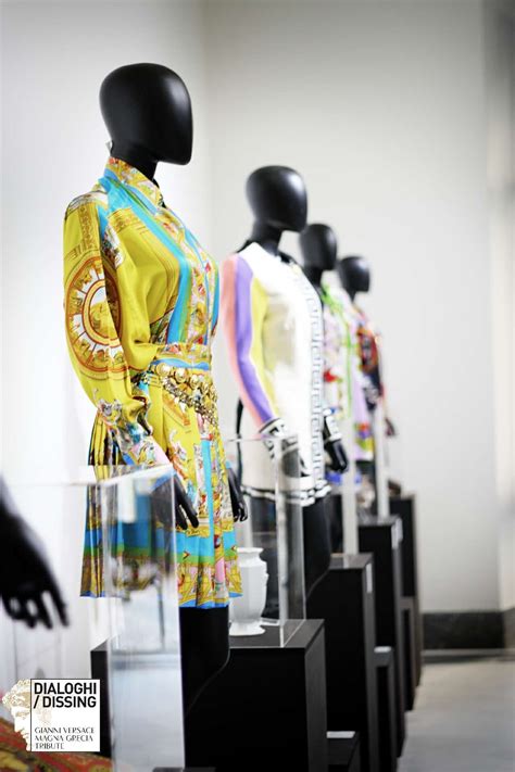 gianni versace exhibition.